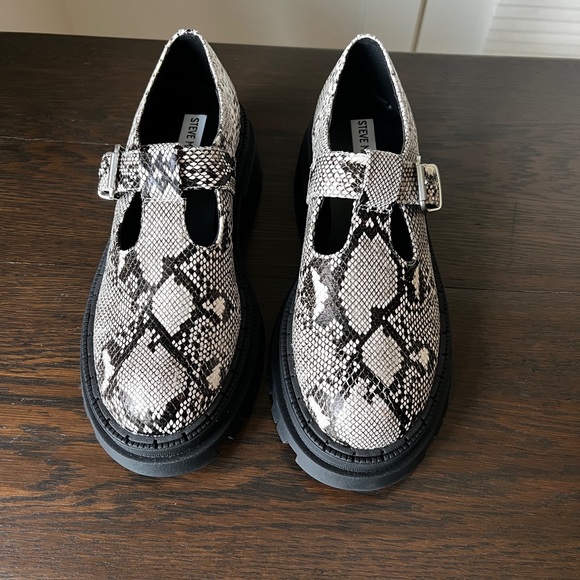 Steve Madden Kamlee Lug Sole Mary Jane. Size 8.5. Never Worn - Picture 7 of 9